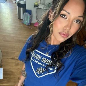 Meet your Posher, Marissa